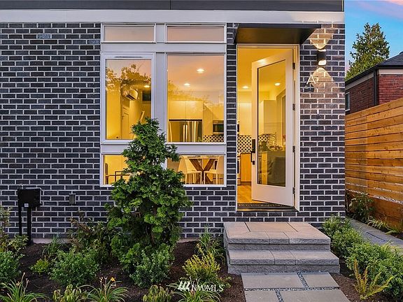3rd image of 920 A NW 54th Street