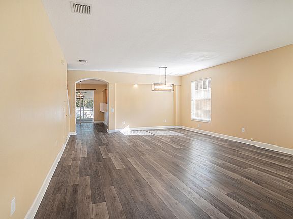 4th image of 16211 Nottingham Park Way