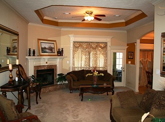 2nd image of 320 Red River Dr