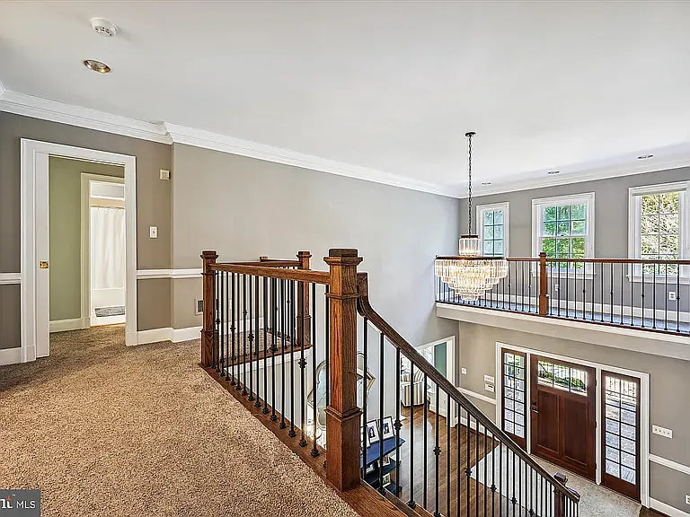 14708 Westbury Rd — Photo 91