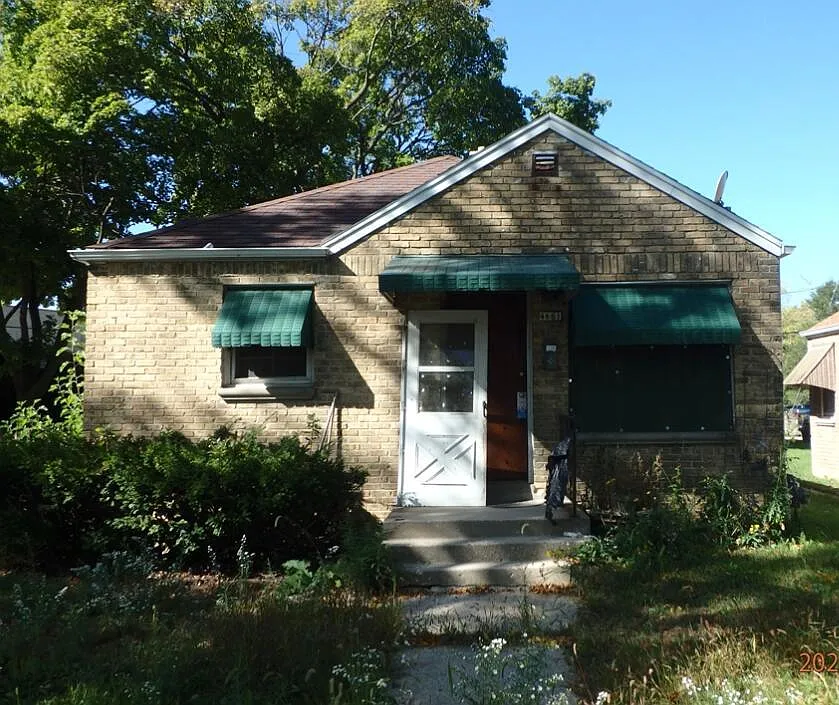 4661 North 21st STREET photo 1