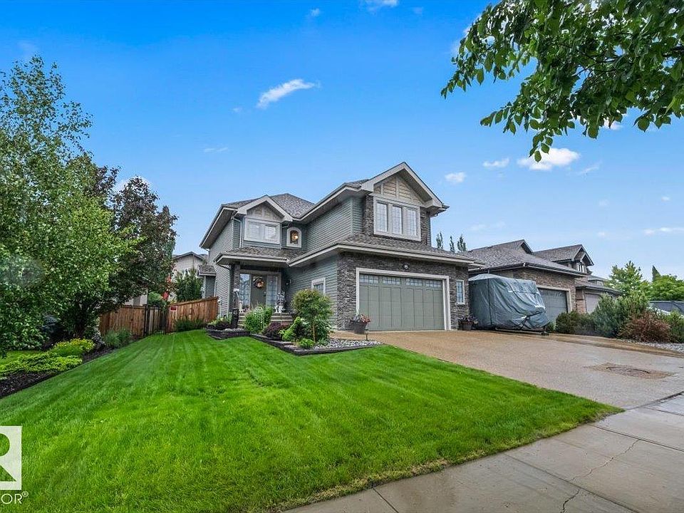 1st image of 45 Lacombe Dr