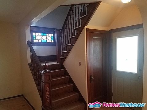 5th image of 29900 Tucker St NE