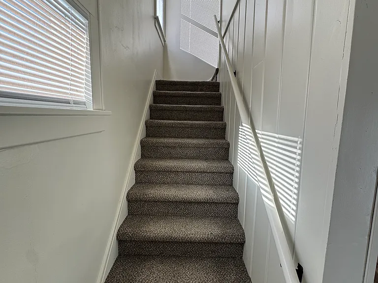 1419 10th Ave — Photo 12