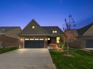 5956 Willow Grove Dr #3, Troy, MI 48085