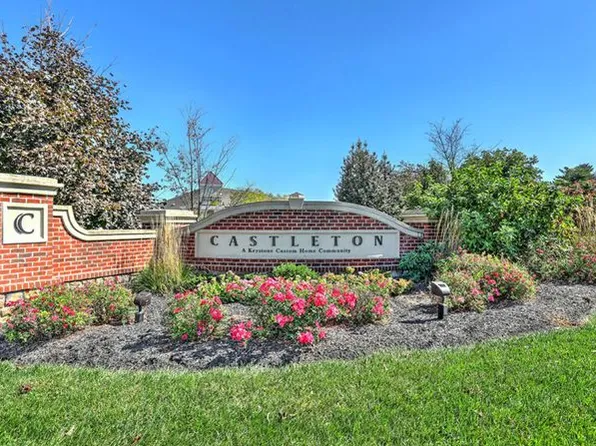 The Villas of Castleton Apartments