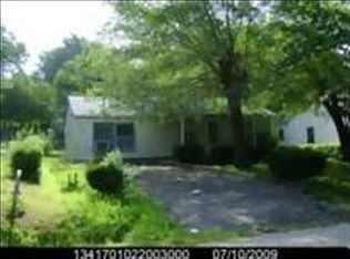 3208 SE Iowa Ave, Topeka, KS 66605