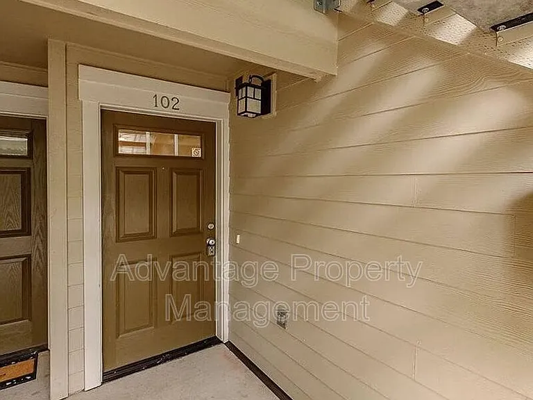 6298 SW Grand Oaks Dr #C102 — Photo 3