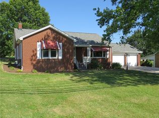 818 Canton Rd, Carrollton, OH 44615