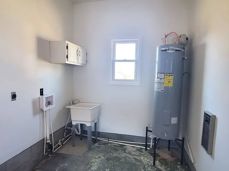 501 Alton St — Photo 13