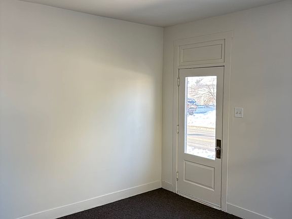 5th image of 5973 Main St