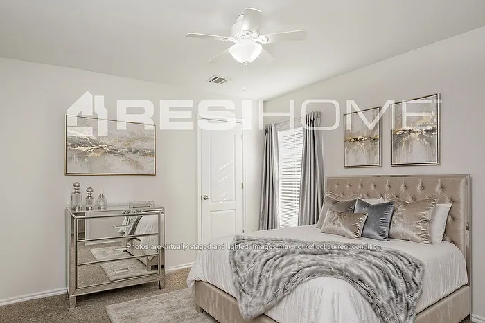 10712 NW 27th St — Photo 10