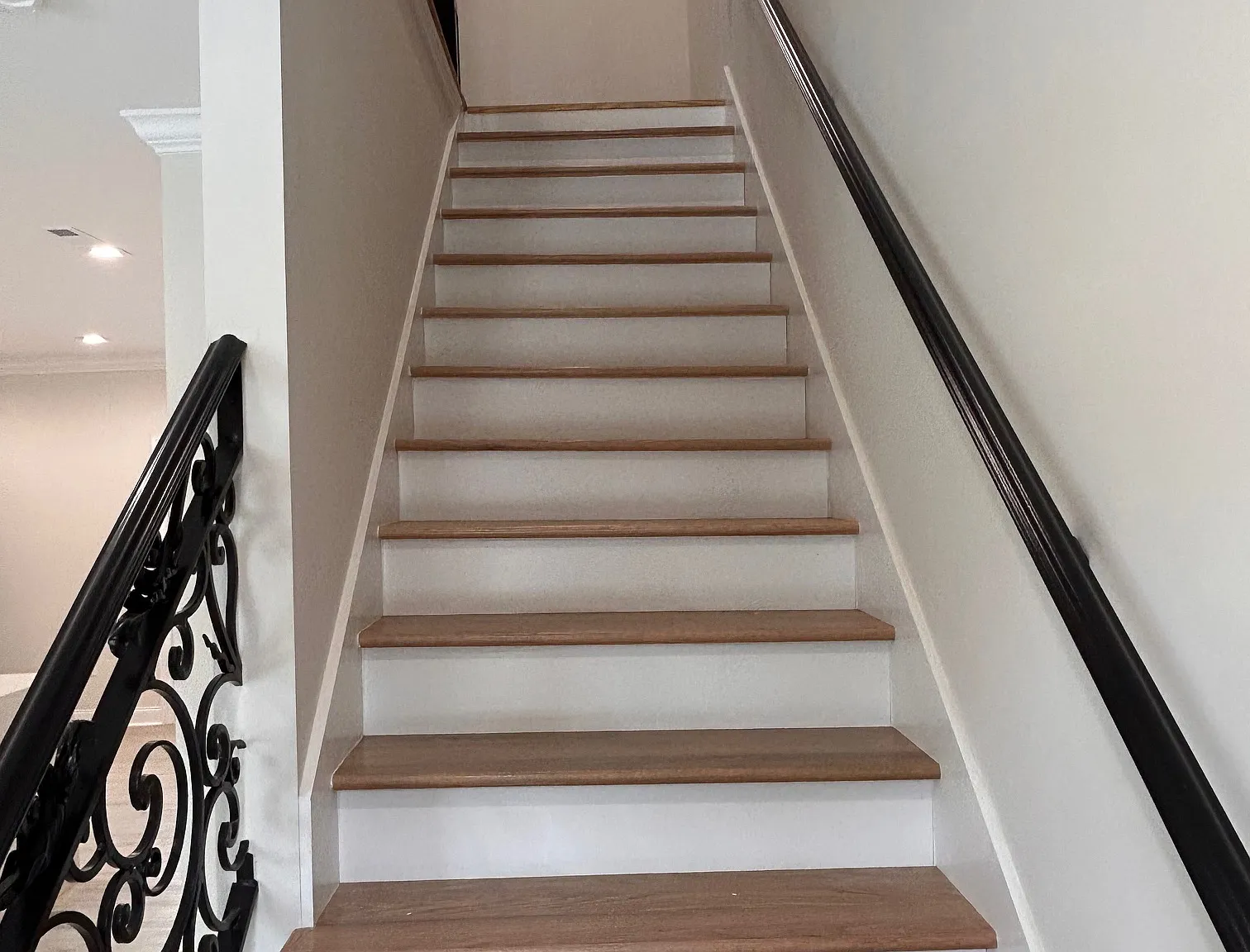 2 bed, 2.5 bath, 1200 sqft, $1,600 — Photo 4