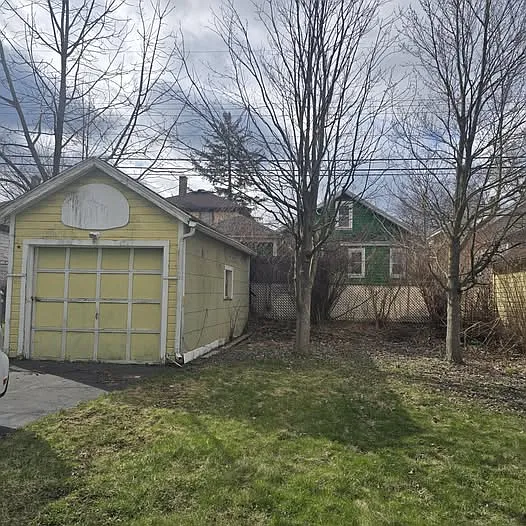 134 W Winspear Ave — Photo 11