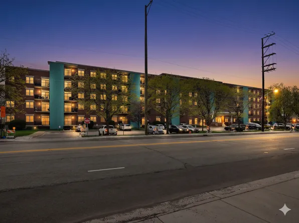 9355 Irving Park Rd APT 401, Schiller Park, IL 60176