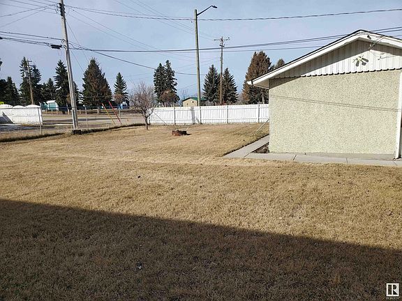 2nd image of 5122 54th Ave