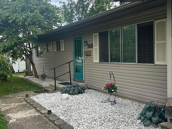 3rd image of 153 Swainford Dr