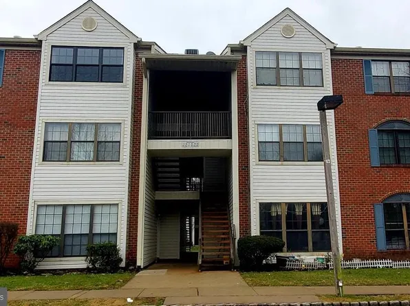 2 Feiler Ct, Lawrence Township, NJ 08648