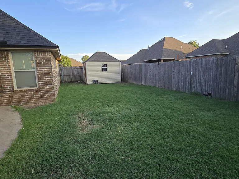12217 Fox Hill Way — Photo 20