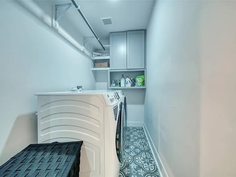 5911 Dawnridge Dr — Photo 21