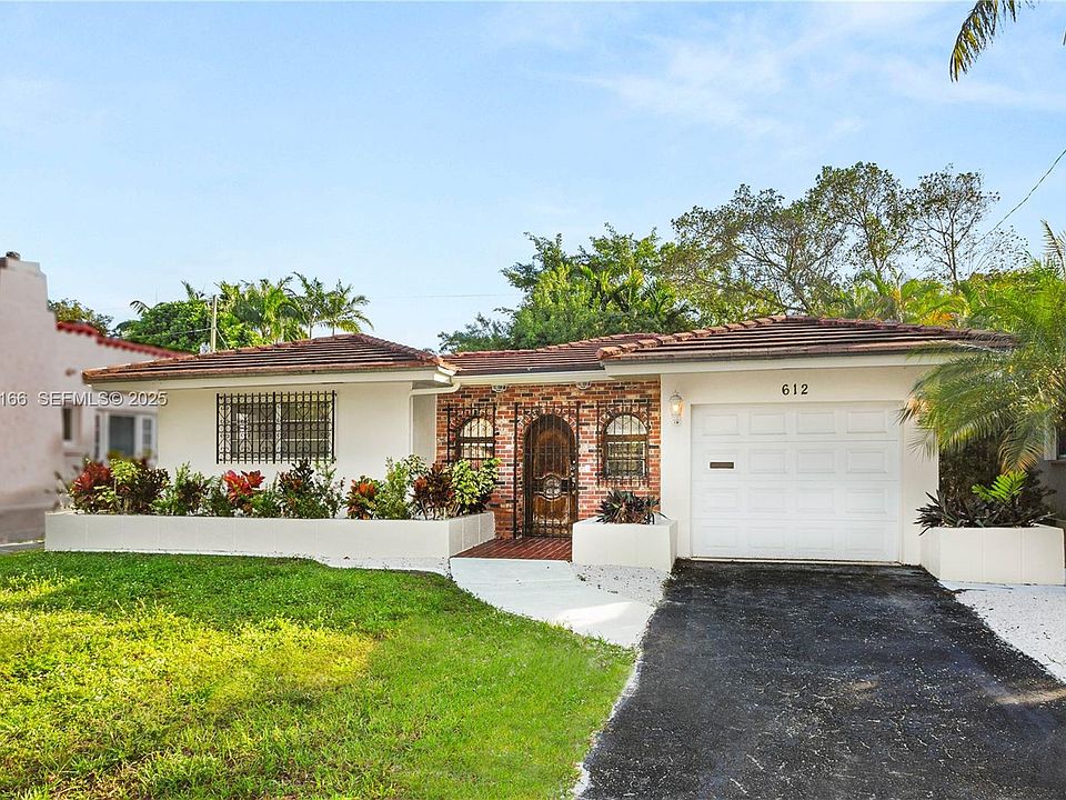1st image of 612 Minorca Ave