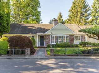 7690 SW Fairmoor St, Portland, OR 97225