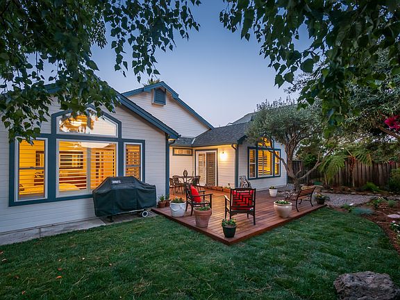 2nd image of 705 Anacapa Ln