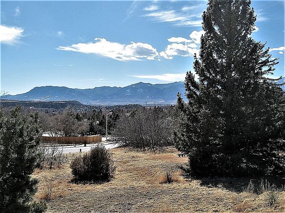 3rd image of 3610 Saddle Rock Ct