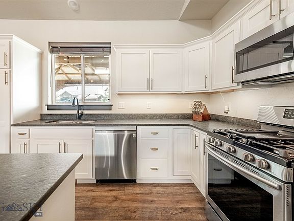 4th image of 1802 Fairview Ave