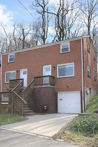 422-424 Jacobson Dr Photo 1