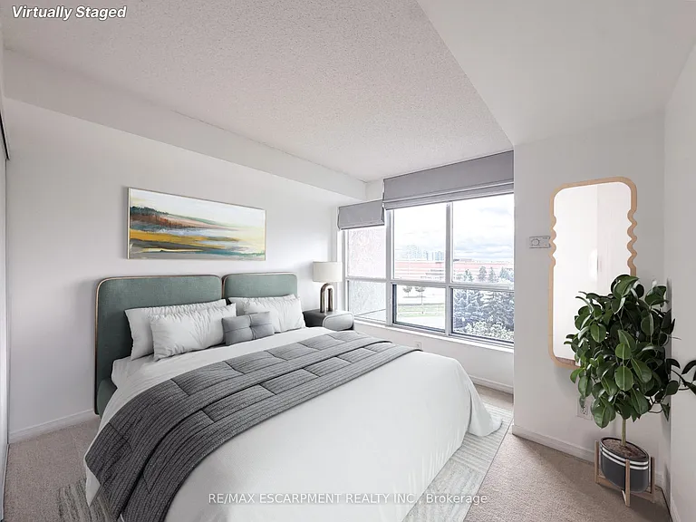 2545 Erin Centre Blvd #509 — Photo 9
