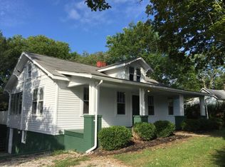 303 W Hill Ave, Friendsville, TN 37737