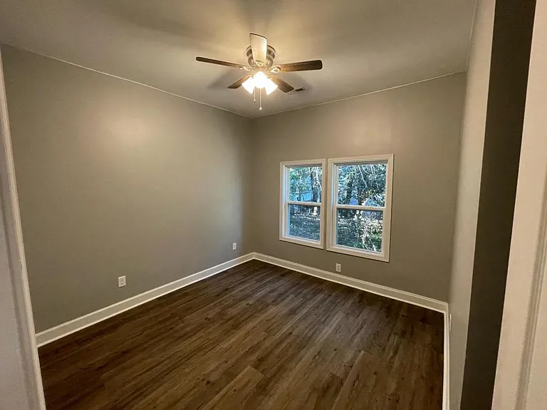 247 Woods St — Photo 3