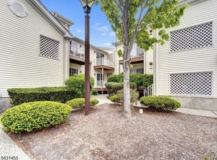 114 Potomac Dr #114, Bernards Twp., NJ 07920