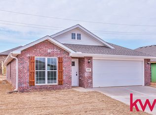 1002 E Sumac Ct, Rogers, AR 72756