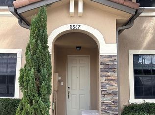 8867 W 35th Way, Hialeah, FL 33018