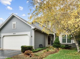 2437 Deerfield Dr, Aurora, IL 60506