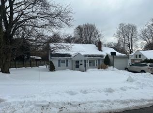 17 Janet Cir, Shrewsbury, MA 01545