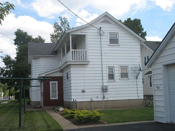 4th image of 702 S 9th Ave