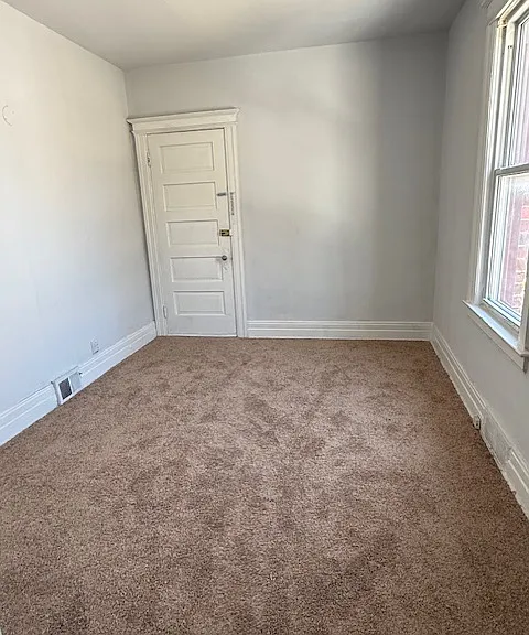 225 E Oakridge St #2 — Photo 7