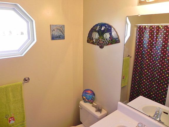 2nd image of 220 Applecross Dr