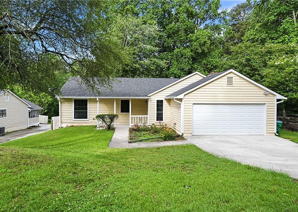 1st image of 2496 Redfield Dr