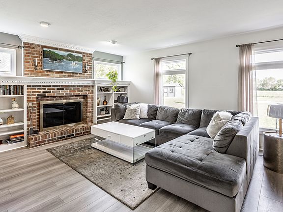 5th image of 10314 E Forest Creek Dr