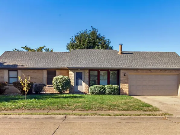 6077 River Bluff Dr, Newburgh, IN 47630