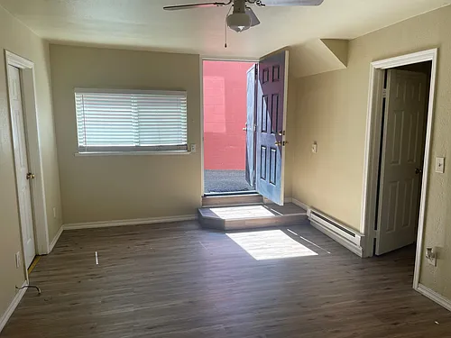 22444 Mission Blvd Photo 1