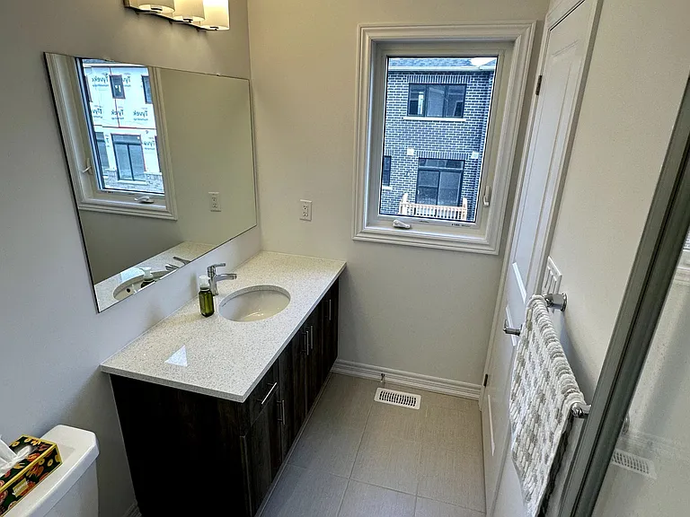 13 Milady Cres — Photo 25