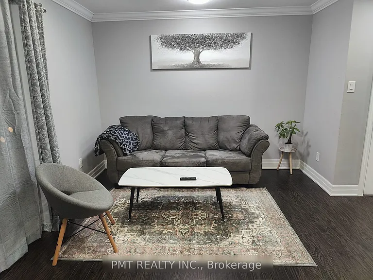 73 Greene Dr — Photo 7