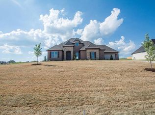 2356 Riverwater Ln, Fayetteville, AR 72703