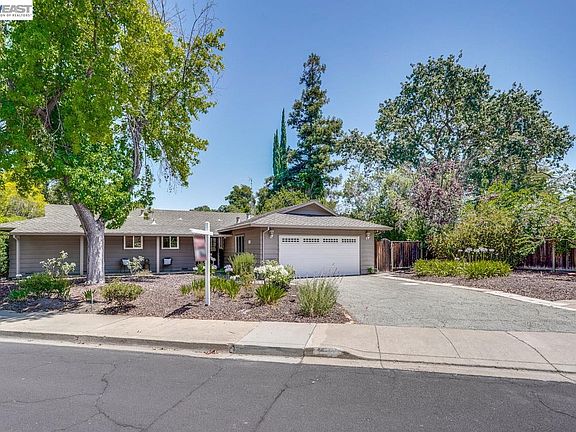 4th image of 997 Ilima Way