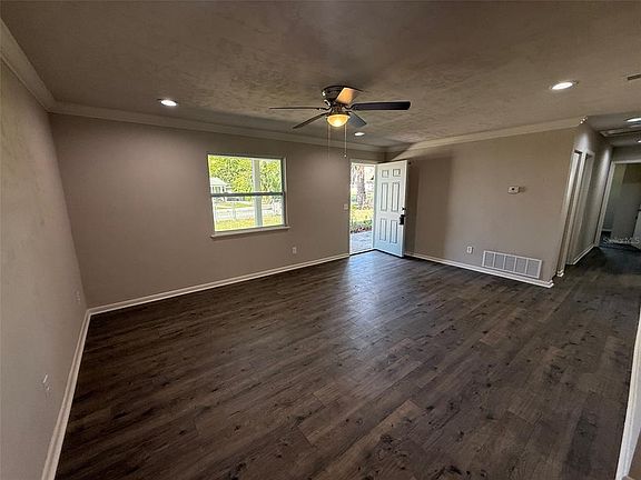 5th image of 1225 SE 10TH STREET